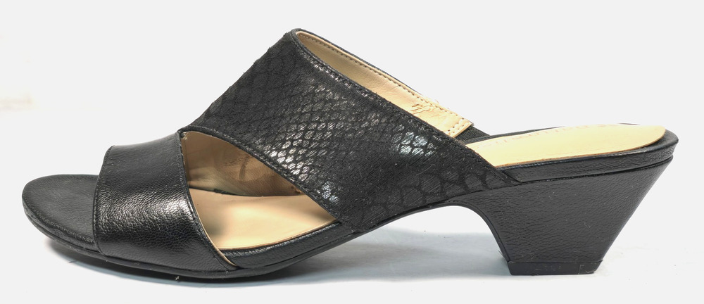 Naturalizer Women's Buena Mule Open Toe Black Slip-On Sandals Size 6.5 M